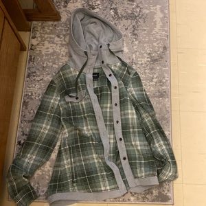 Marmot Flannel Jacket in the Color Green